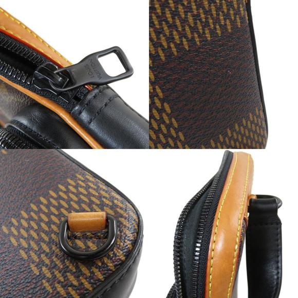 Louis Vuitton Amazon Sling Body Bag Monogram Canvas - Picture 7 of 9